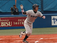 対早大戦で本塁打を放った田中裕太郎（2年）