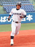 対早大戦、本塁打を放った岡部通織（1年）